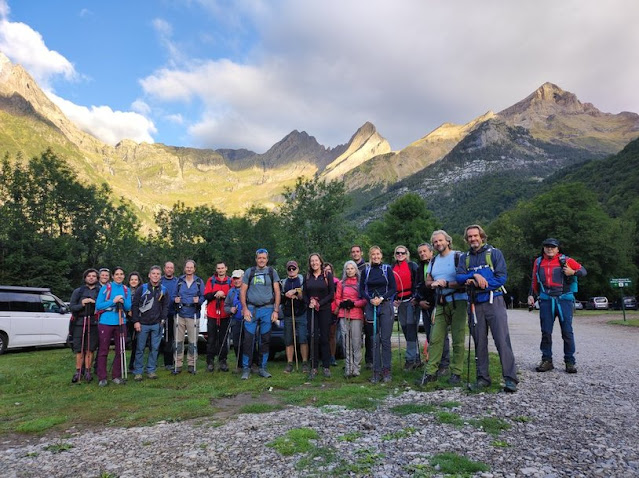 Realizada la salida montañera. Ascensión al Pico Pineta (2.861), por el Balcón de Pineta e ibón de Marboré. Sábado, 30 de agosto.