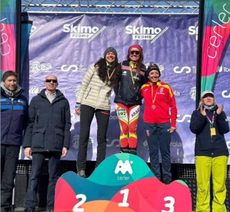 DEPORTISTAS DEL CAS EN COMPETICIONES DE ESQUÍ DE MONTAÑA.