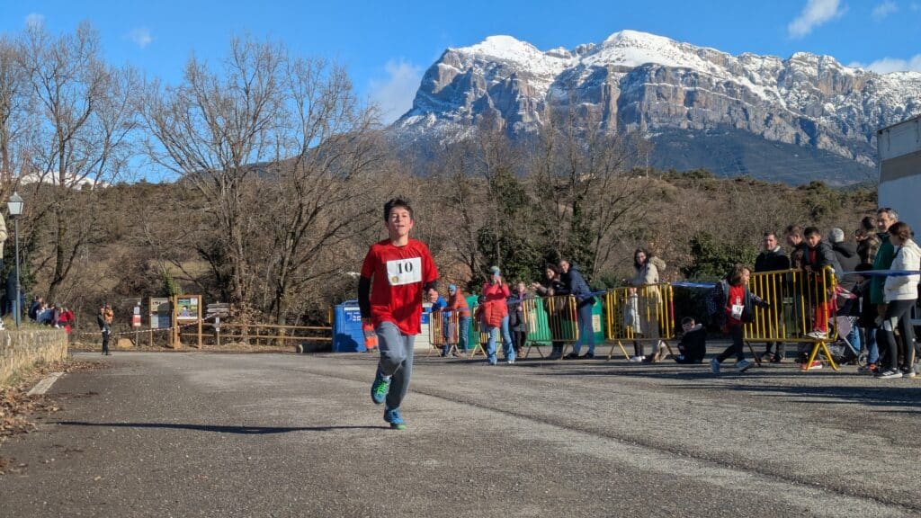 cross ferieta Ainsa 2026