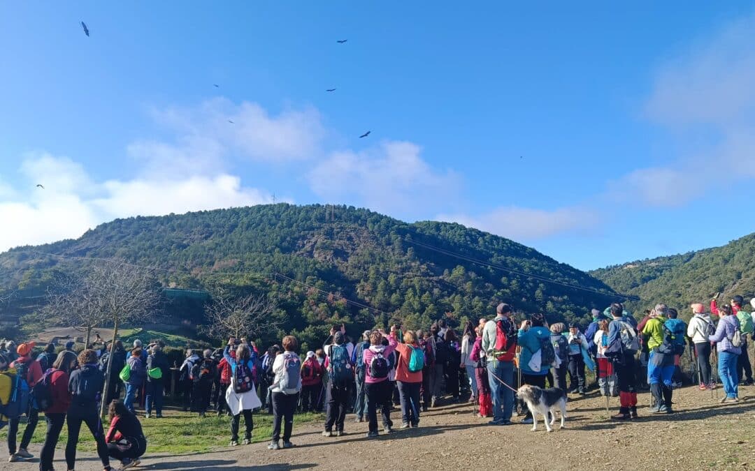 LA JORNADA «LA MONTAÑA NOS IGUALA» REÚNE A 150 PERSONAS EN AÍNSA PARA CELEBRAR EL 8 DE MARZO