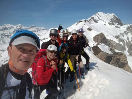 REALIZADA LA SALIDA MONTAÑERA AL PICO ESPLUCA RUEGO 2.631 M